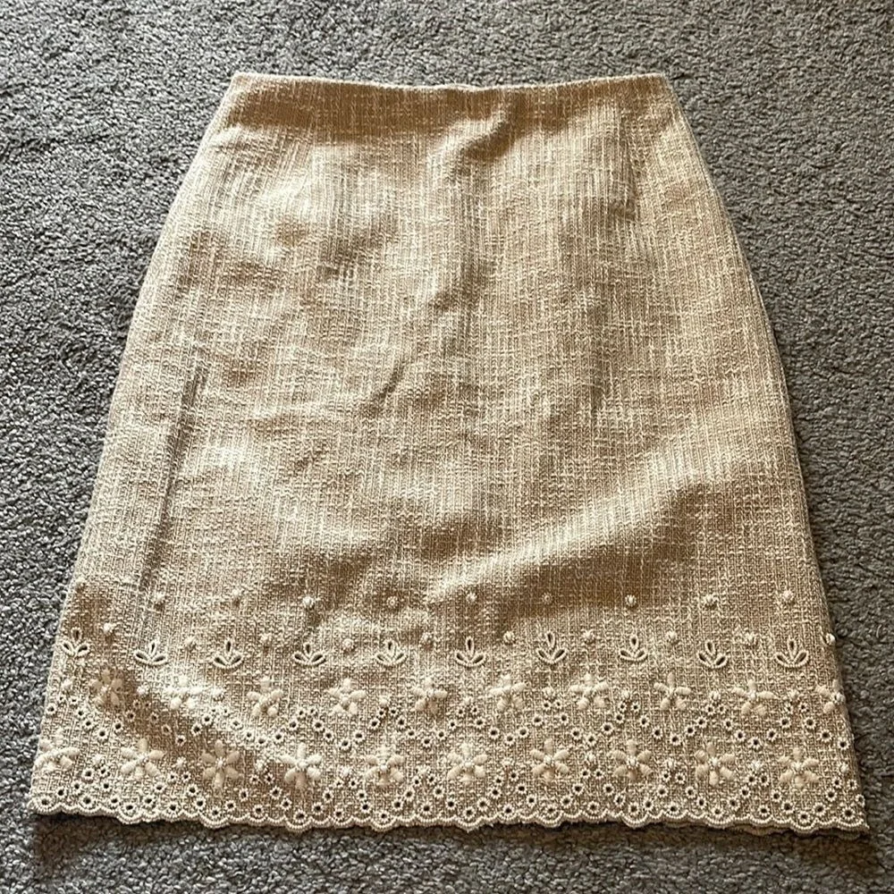 Valentino Women's Mini Skirt with Embelishments & Embroidery‎ Size: 10